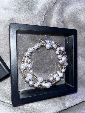 lovenote Multi-Strand Pearl and Gold-Tone Bead Bracelet